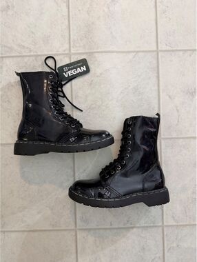 T.U.K. Vegan Black Patent Combat Boots Size 7